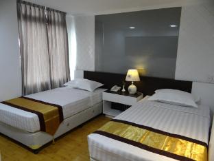hotel my world