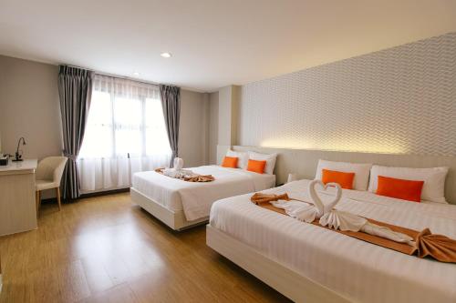 de hug hotel and residence