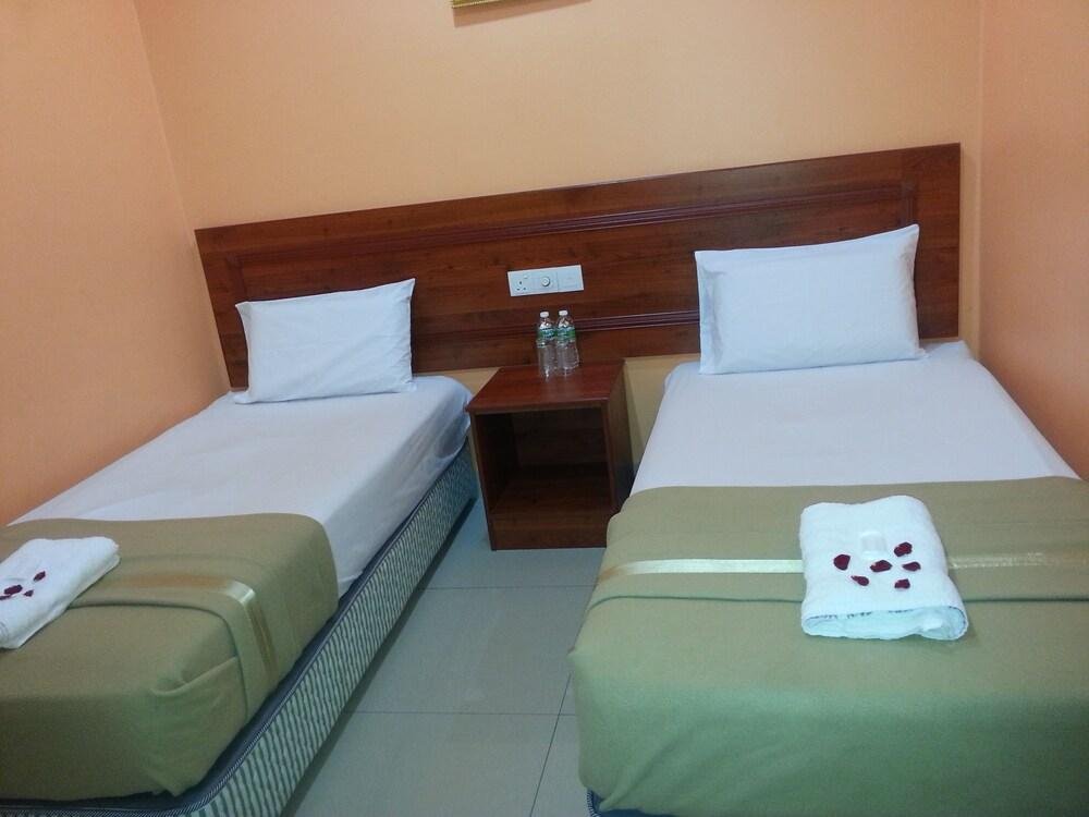 43967 bercam times inn hotel