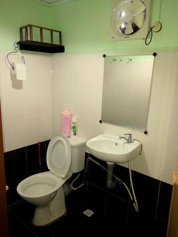 Pangkor Guesthouse Spk,Lumut>>Ipoh,2 star