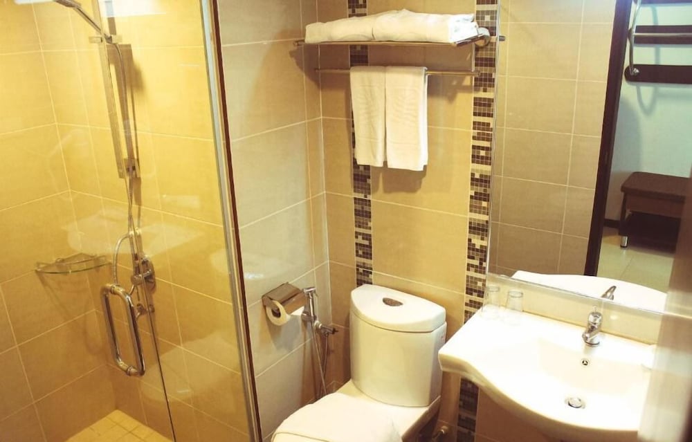 ritz garden hotel manjung