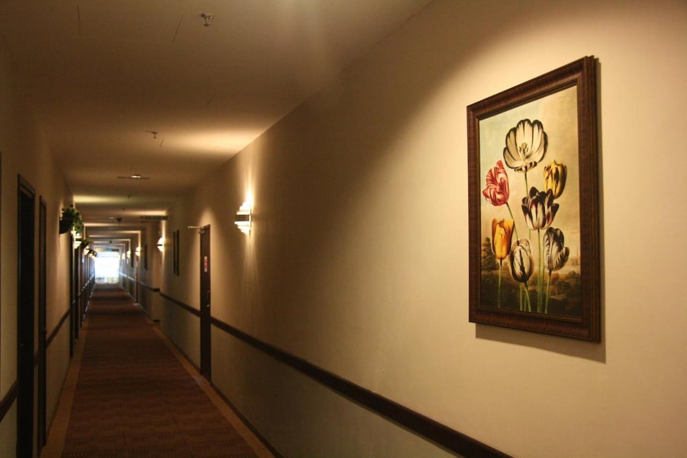 ritz garden hotel manjung