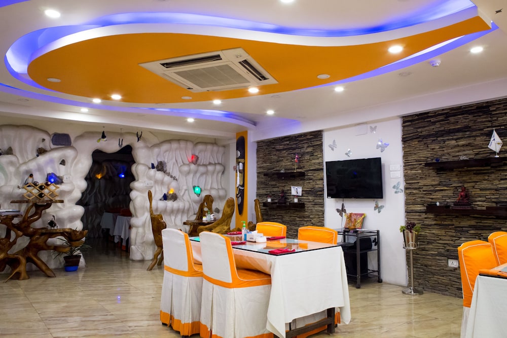 royal penguin boutique hotel and spa