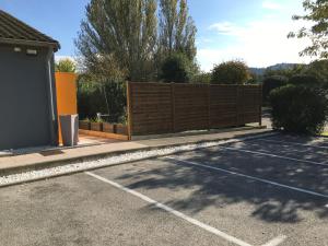 kyriad direct marseille est la valentine