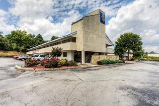 Motel 6 Knoxville, Tn - North,Marion County>>Knoxville,2 star