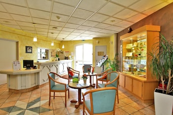 Logis Le Cheval Blanc Et Clovis,Vienne>>Poitiers,3 star
