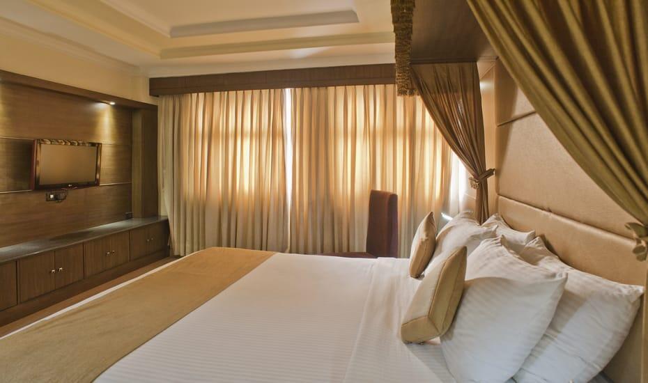 hotel gulshan international