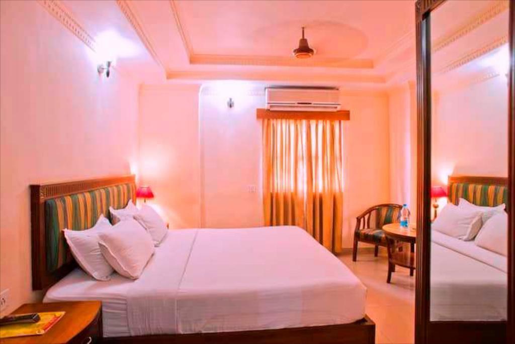 hotel gulshan international