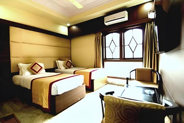 hotel gulshan international