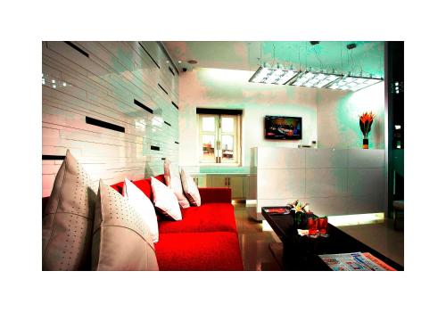 sapphire suites