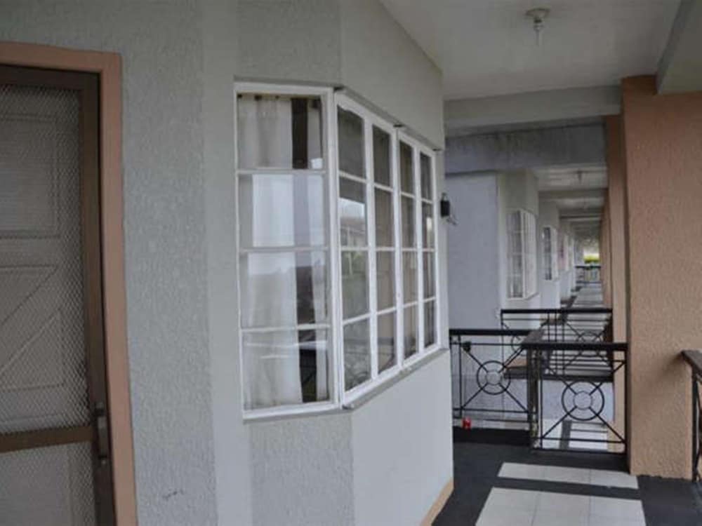 gardenville hotel