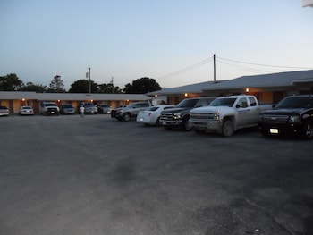 A Ok Motel,Muenster>>Gainesville,2 star