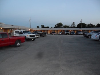 A Ok Motel,Muenster>>Gainesville,2 star