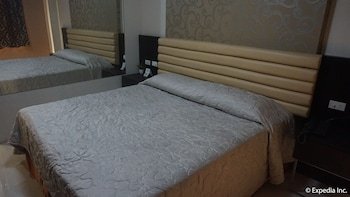 score birds hotel