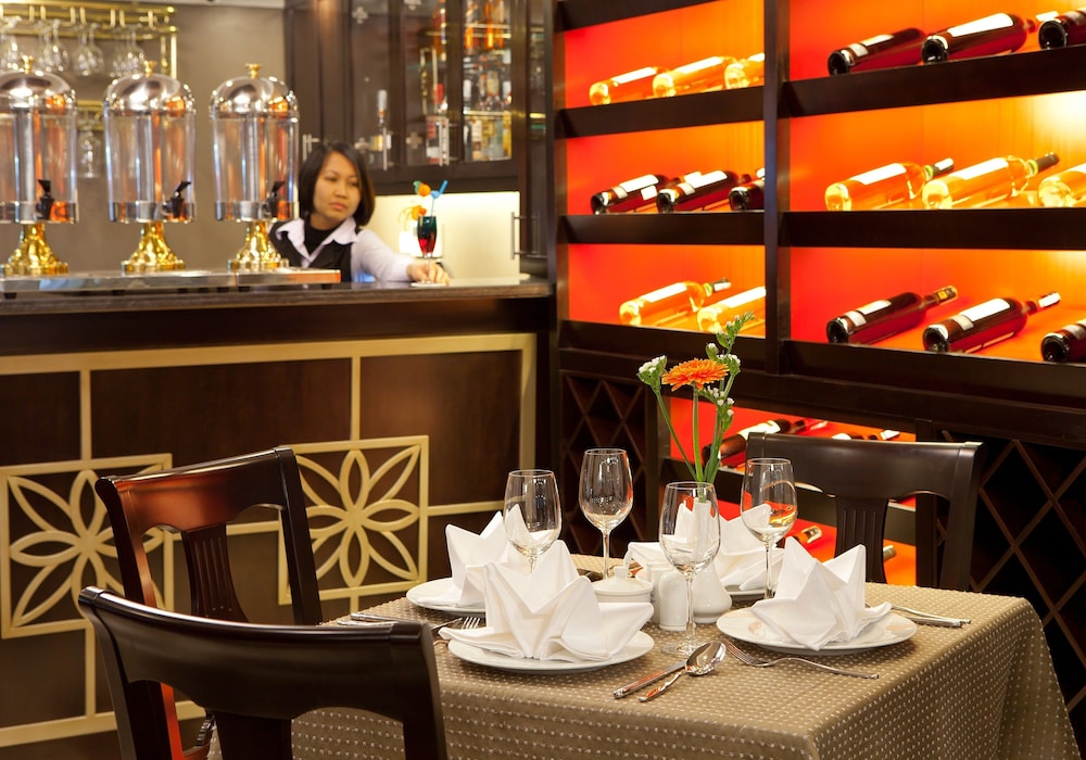 a25 hotel 19 phan dinh phung