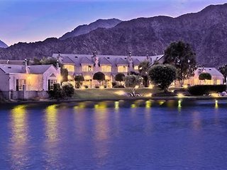 The Chateau At Lake La Quinta,Desert Palms>>Bermuda Dunes,4 star