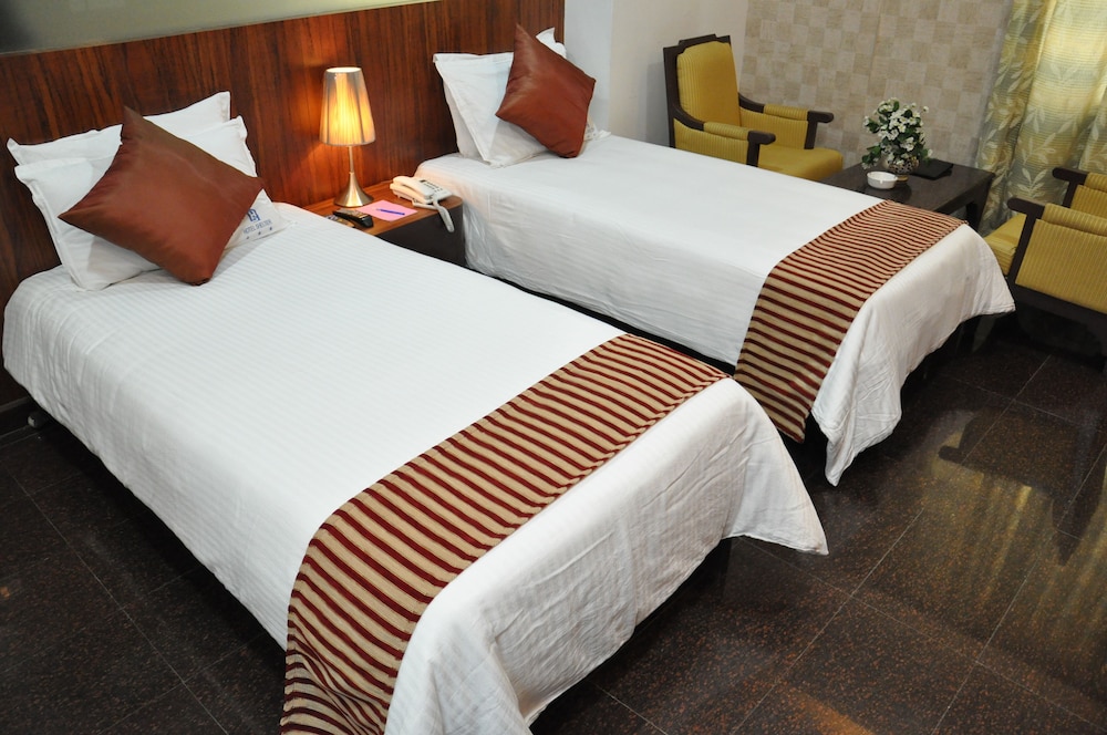 hotel shelter