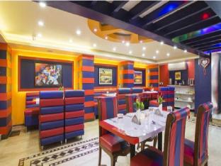 hotel benzy palace near mumbai international airport