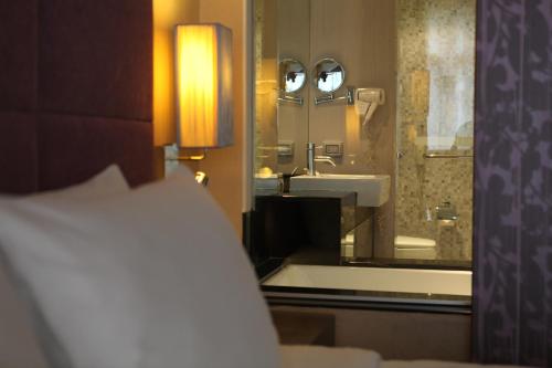 citichic sukhumvit 13 bangkok by compass hospitality