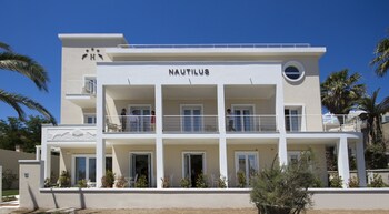 hotel nautilus