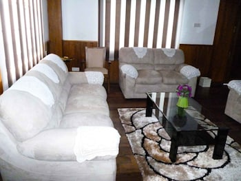 Daffodils Hotel,Nuwara Eliya>>Kothmale,4 star