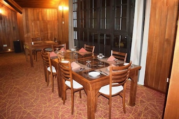 Daffodils Hotel,Nuwara Eliya>>Kothmale,4 star