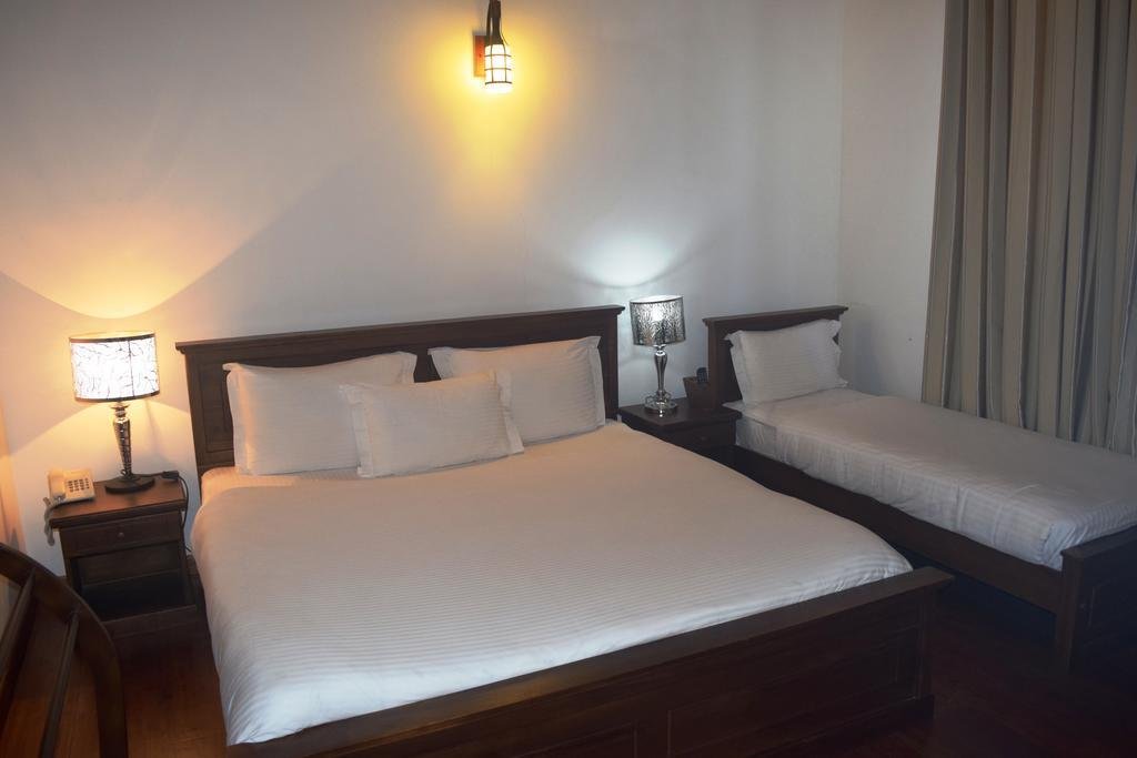 daffodils hotel