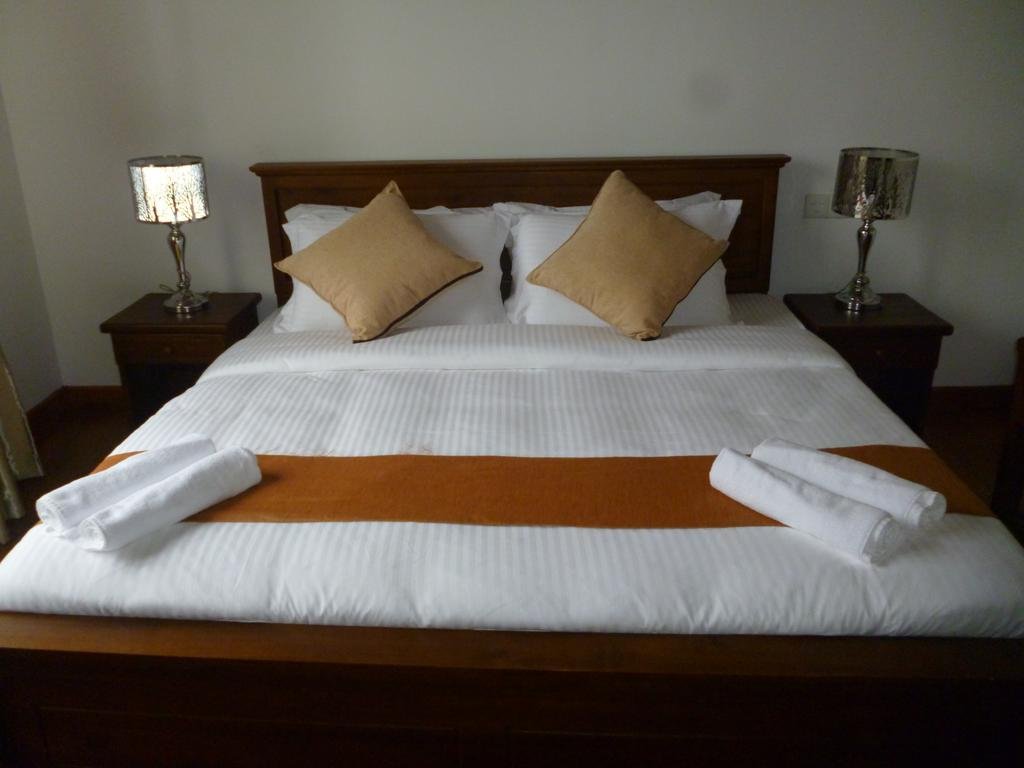 daffodils hotel