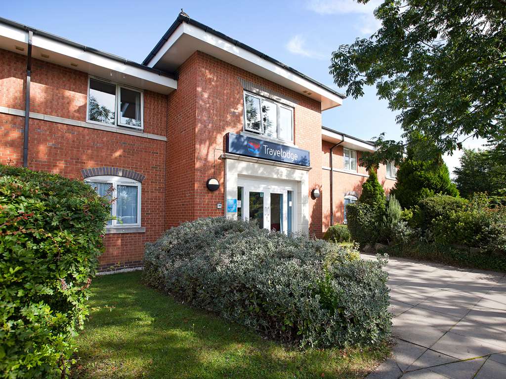 travelodge stonehouse