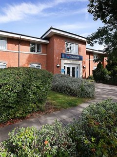 travelodge stonehouse