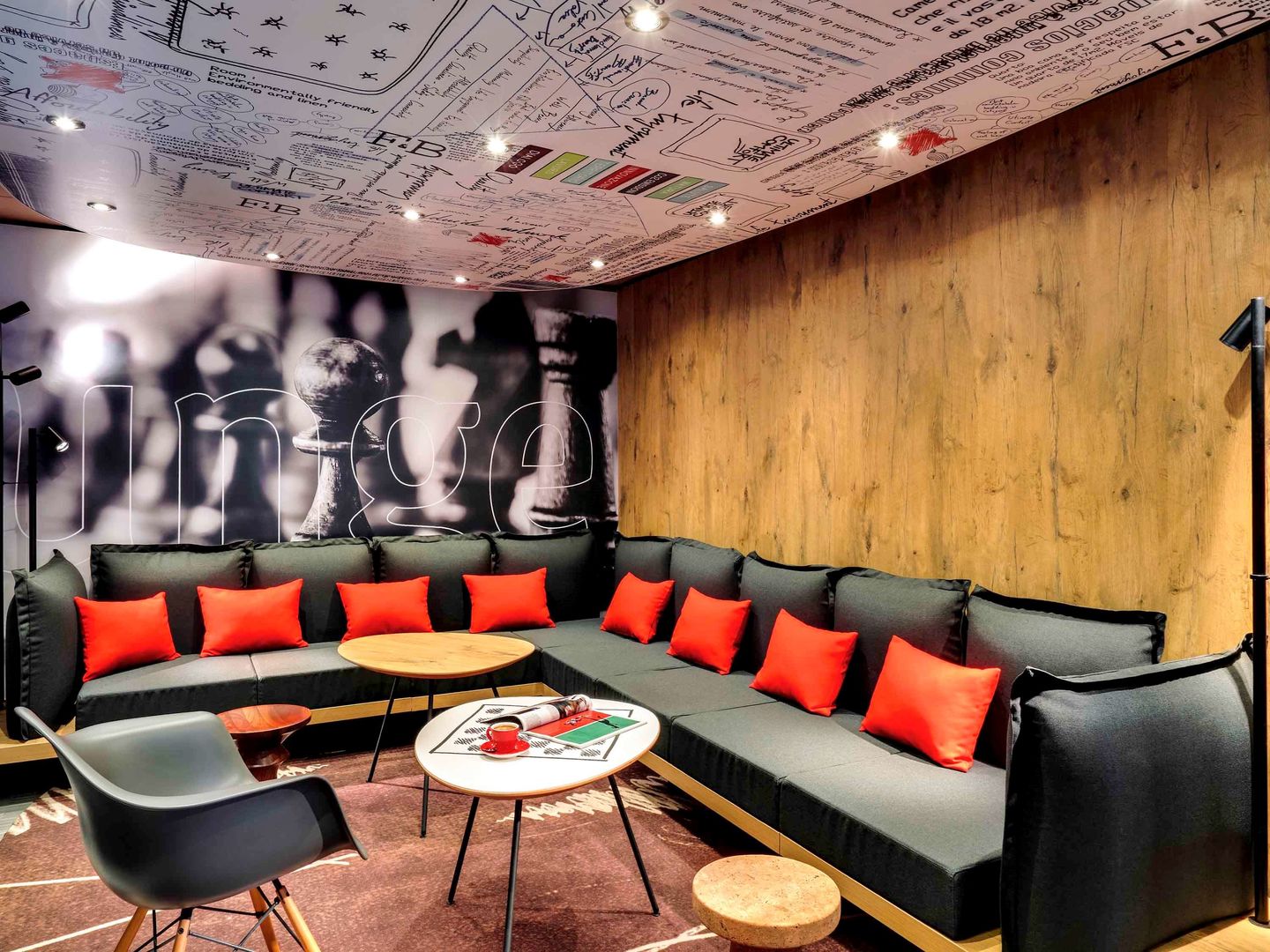 ibis roanne