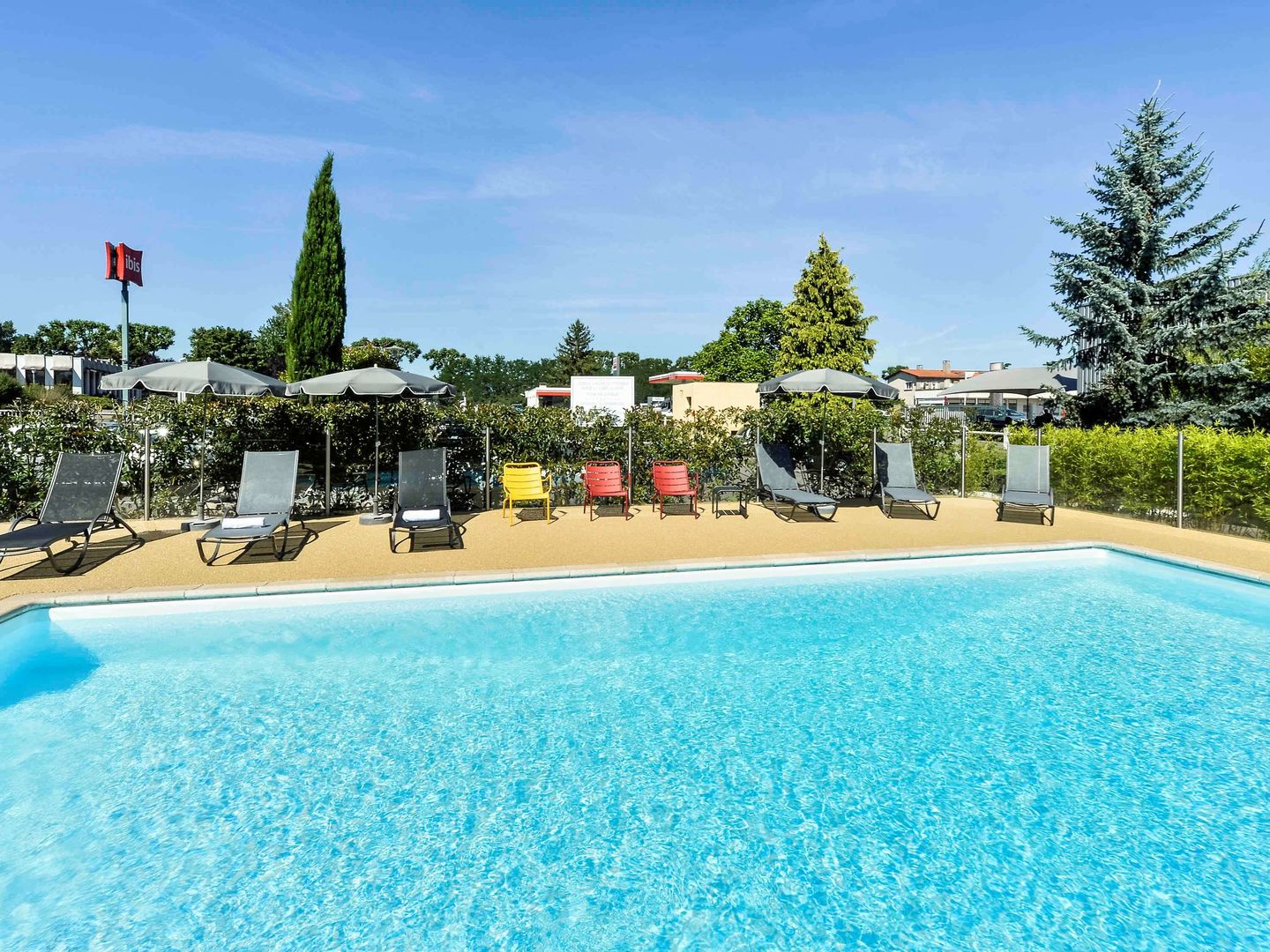 ibis roanne
