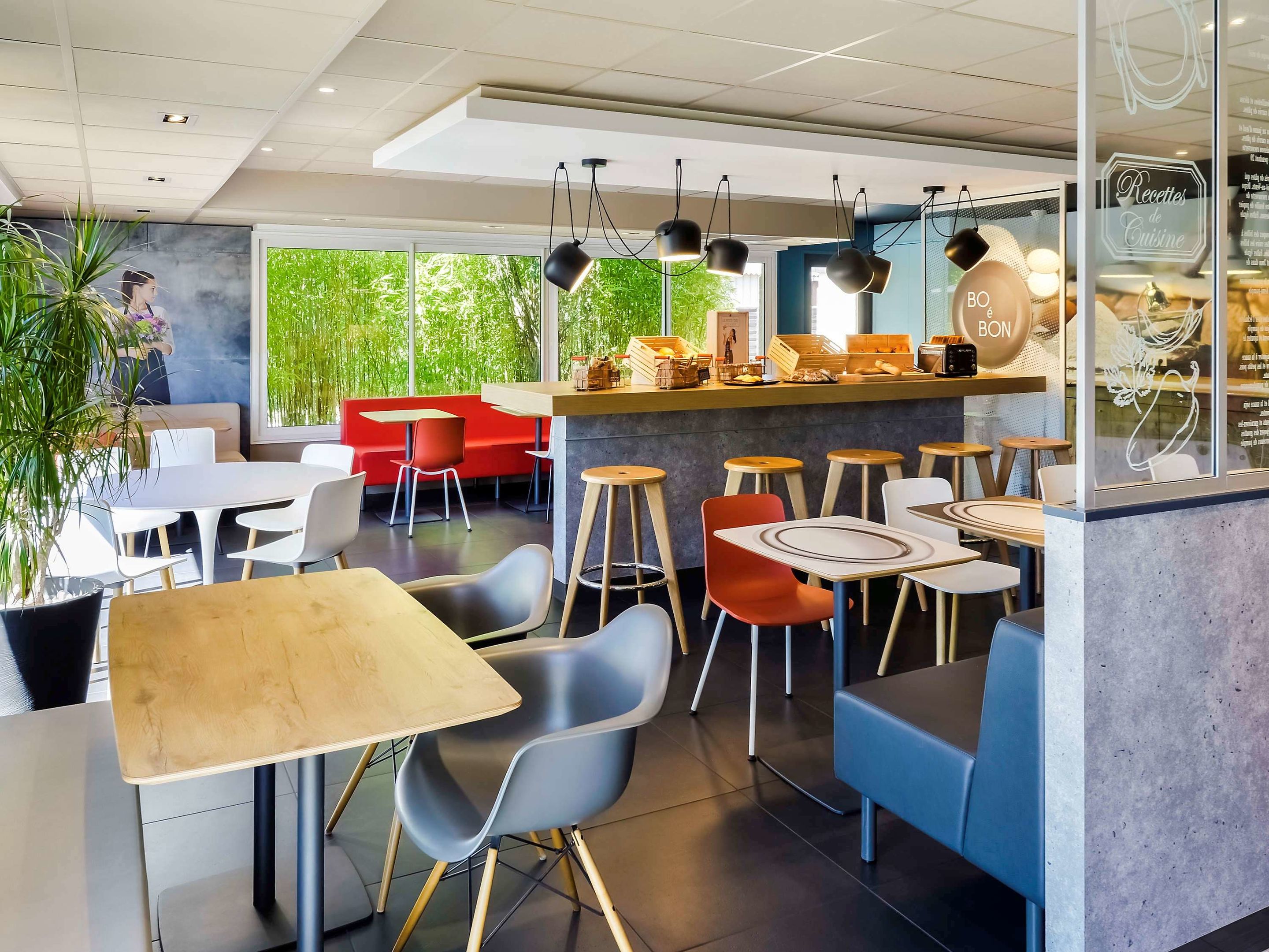 ibis roanne