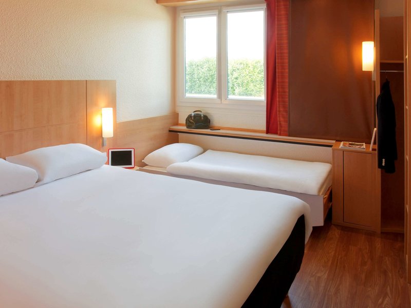 ibis roanne