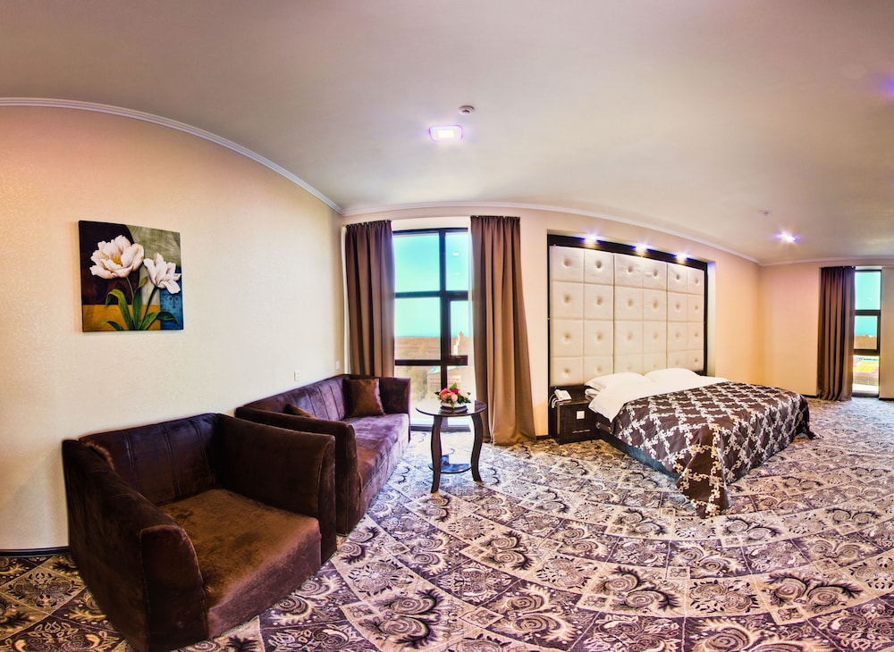 plaza hotel bishkek