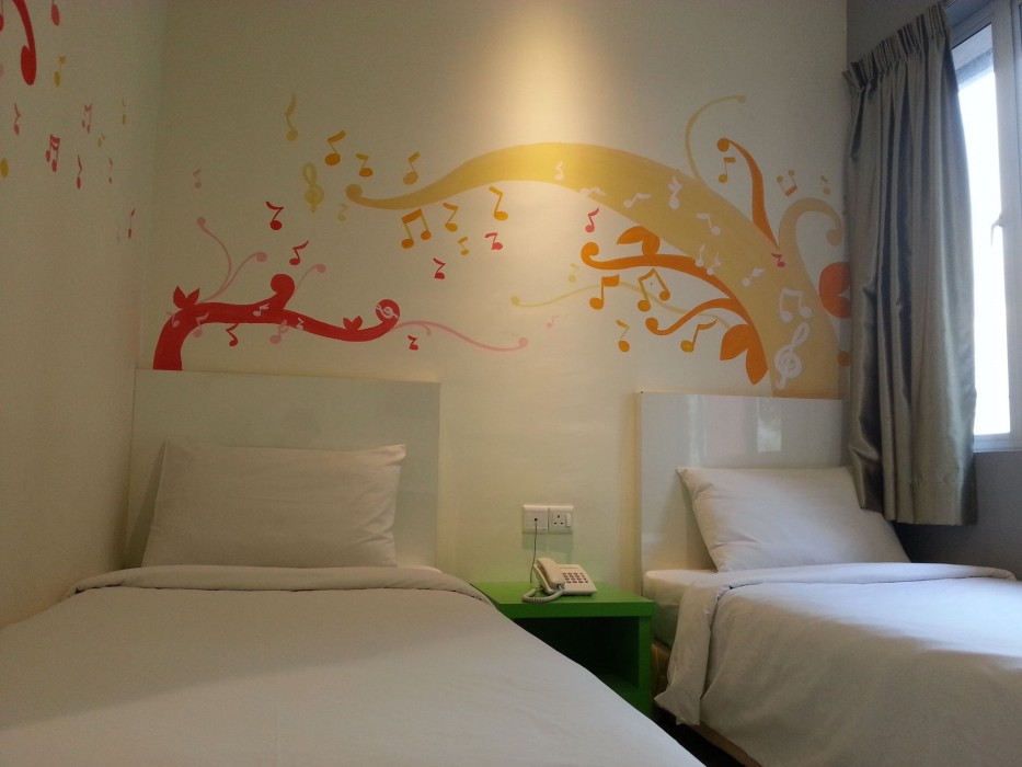 hotel strawberry fields
