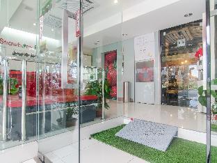 hotel strawberry fields