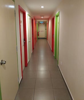 hotel strawberry fields