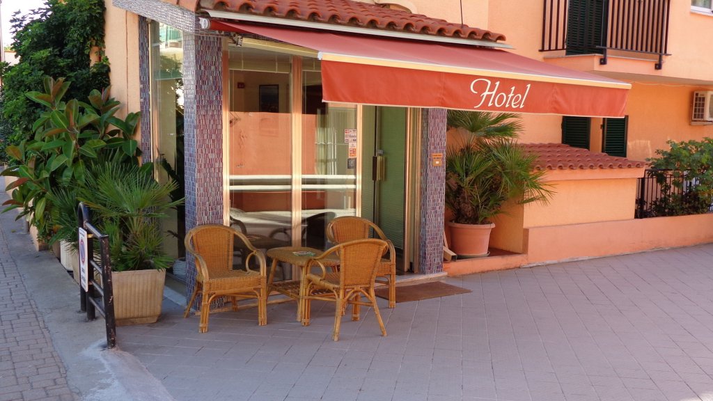 Lora Hotel,Genoa>>Bordighera,3 star