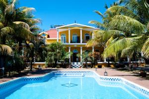 Villa Anakao,Henrietta>>Albion,4 star