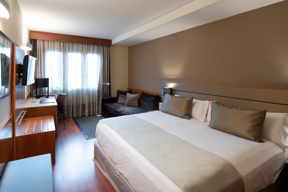 catalonia diagonal centro