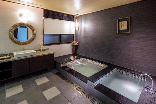 the great roots forestry spa resort