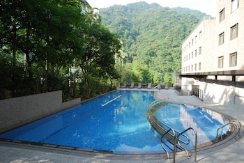 the great roots forestry spa resort