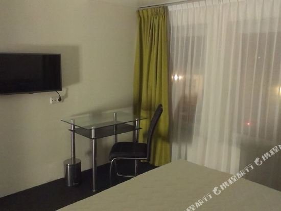hotel taurus