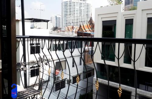 bed by city surawong patpong