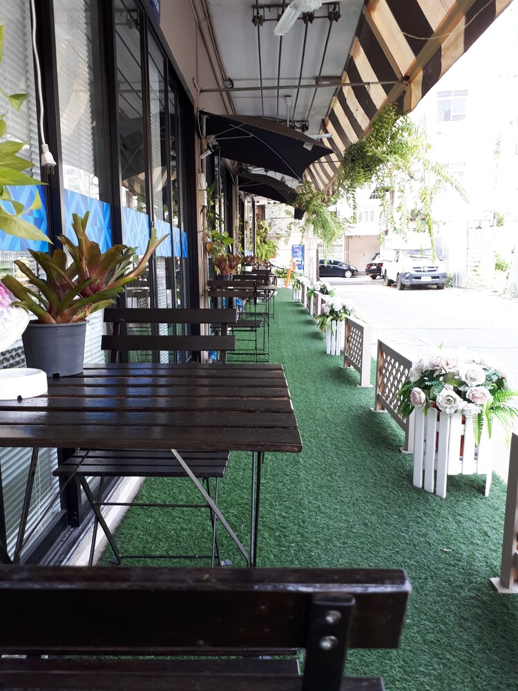 bed by city surawong patpong