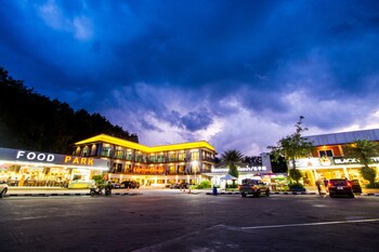 the lephant hotel