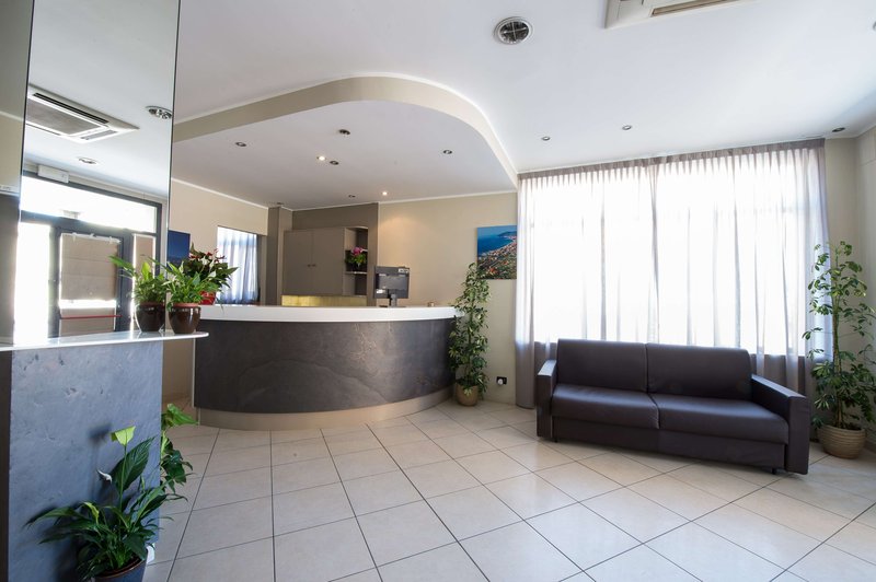 hotel la marina mhotelsgroup