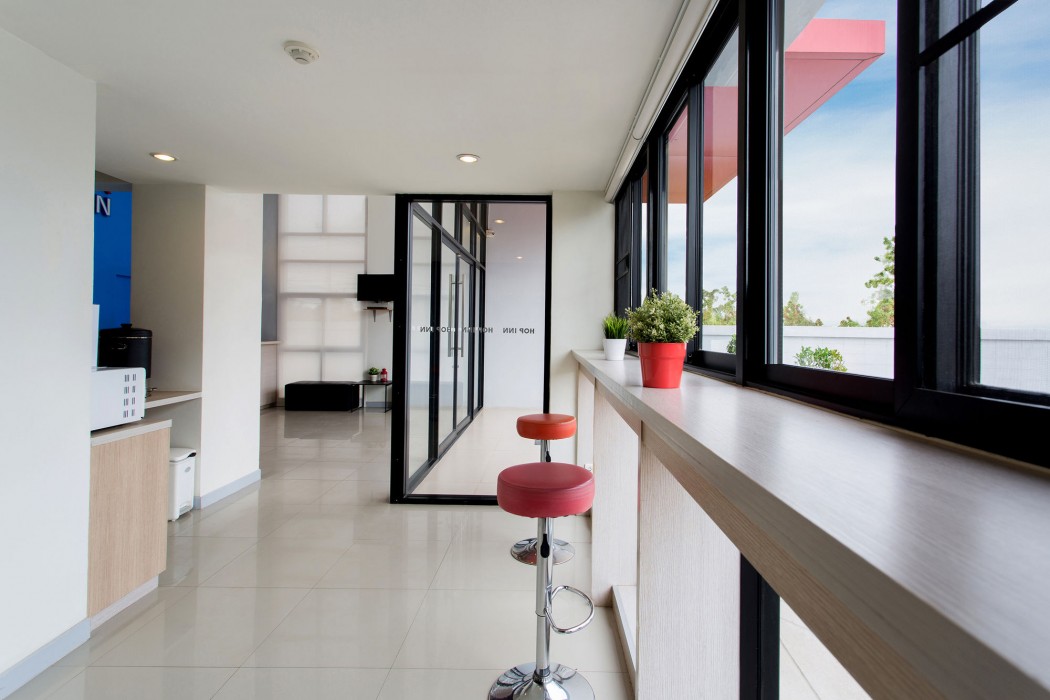 hop inn mae sot building b