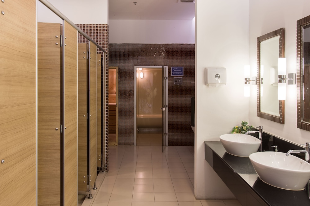 mida grande hotel dhavaravati nakhon pathom